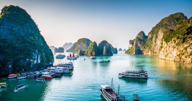 Việt Nam lọt Top 10 điểm đến được yêu thích nhất thế giới năm 2020
